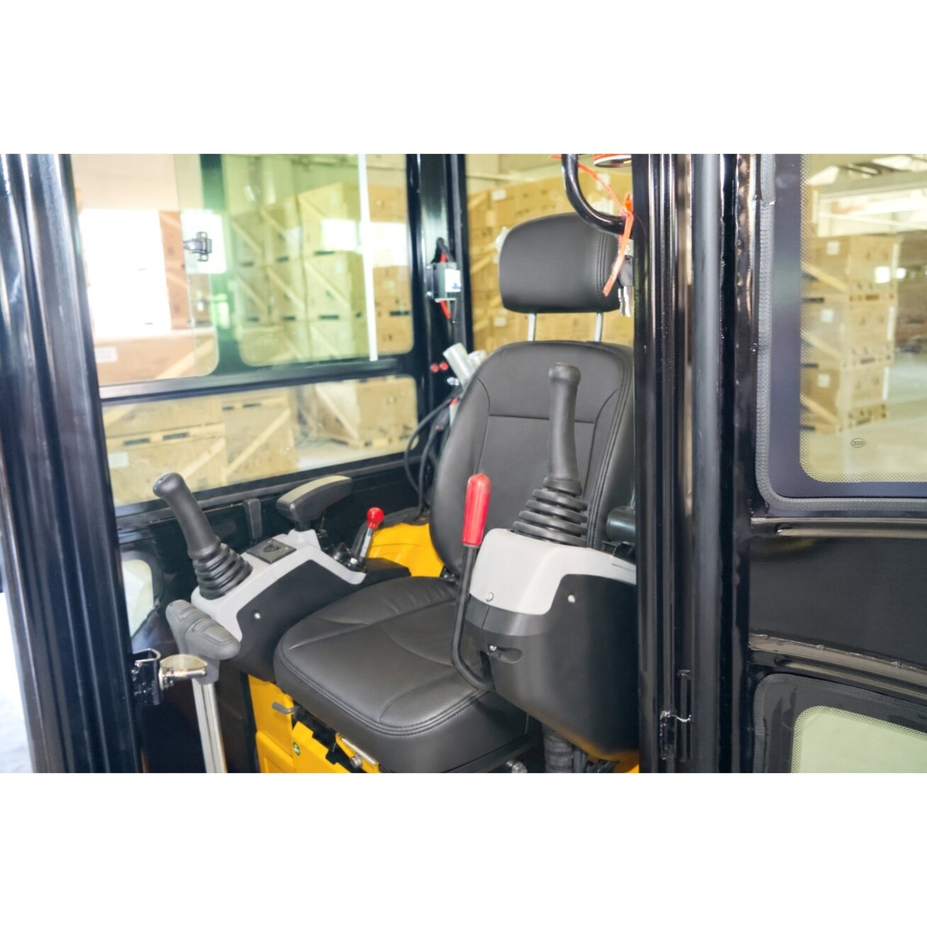 Mini Ekskavatorius ENZO HT-25, Kubota D1105 (su kabina) 3